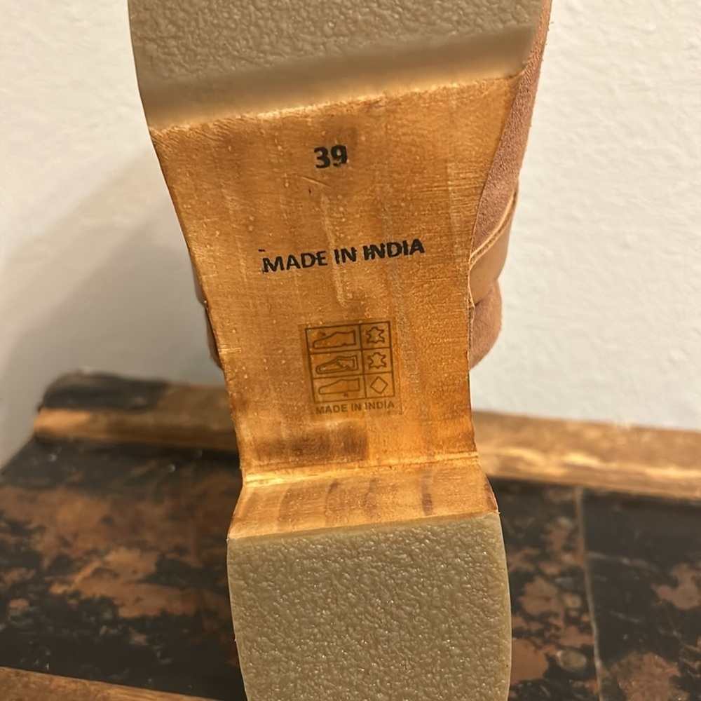 NWOT Free People Calabasas mule clog, heel, brown suede. Women’s size 39. - Picture 9 of 9